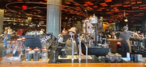 Bar de café no Starbucks Reserve em NYC